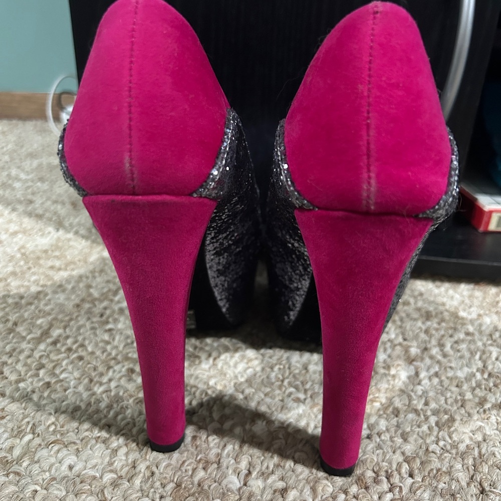 Fun Pumps - Picture 3 of 3